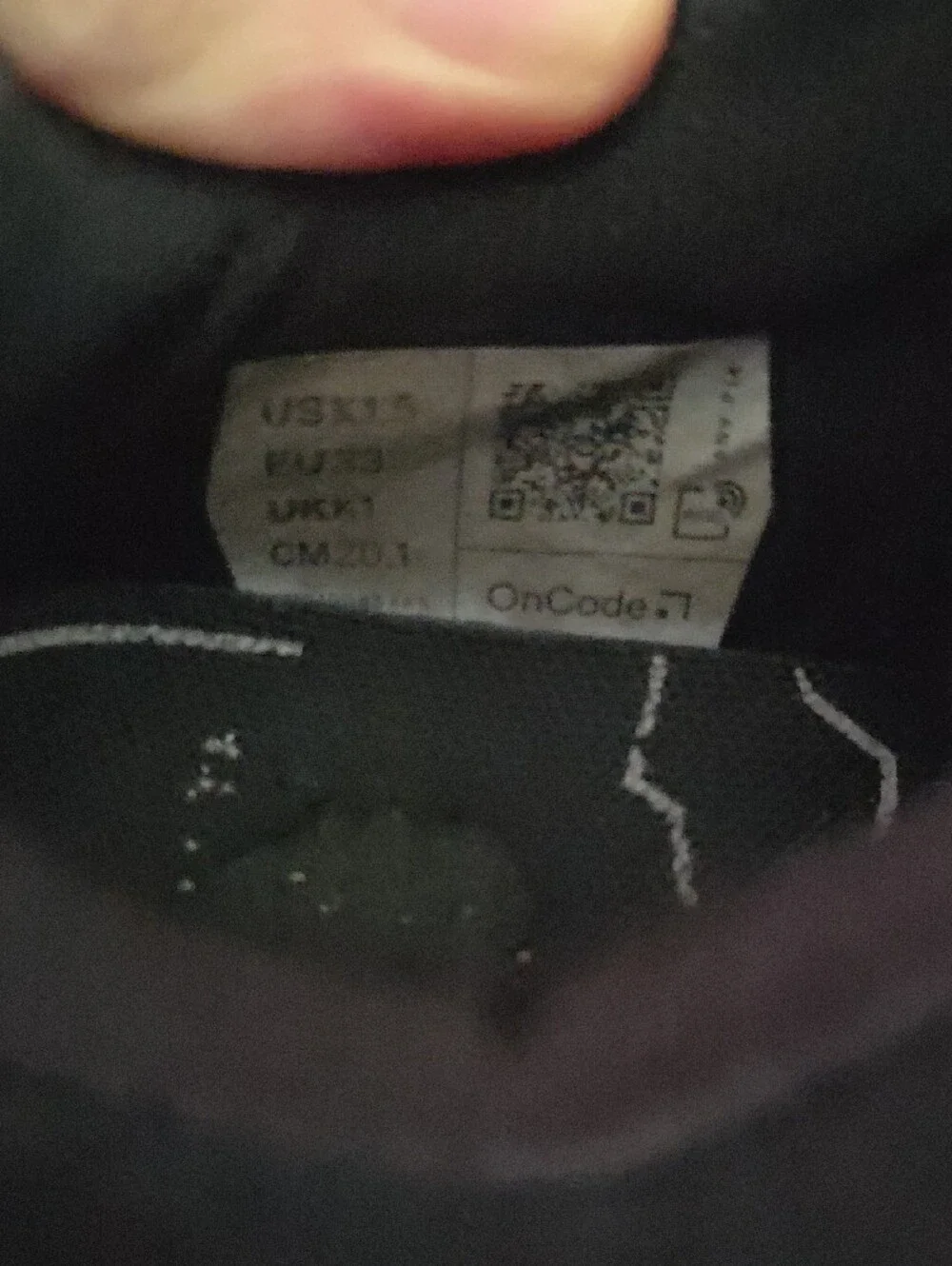 On Cloudswift (OC) All Black Size 1.5Y Sneaker